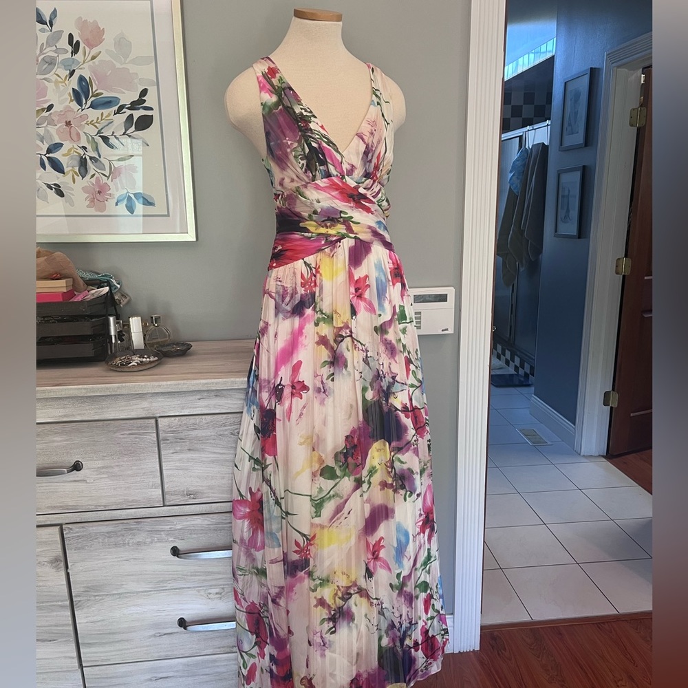 Hailey by Adrianna Papell floral gown